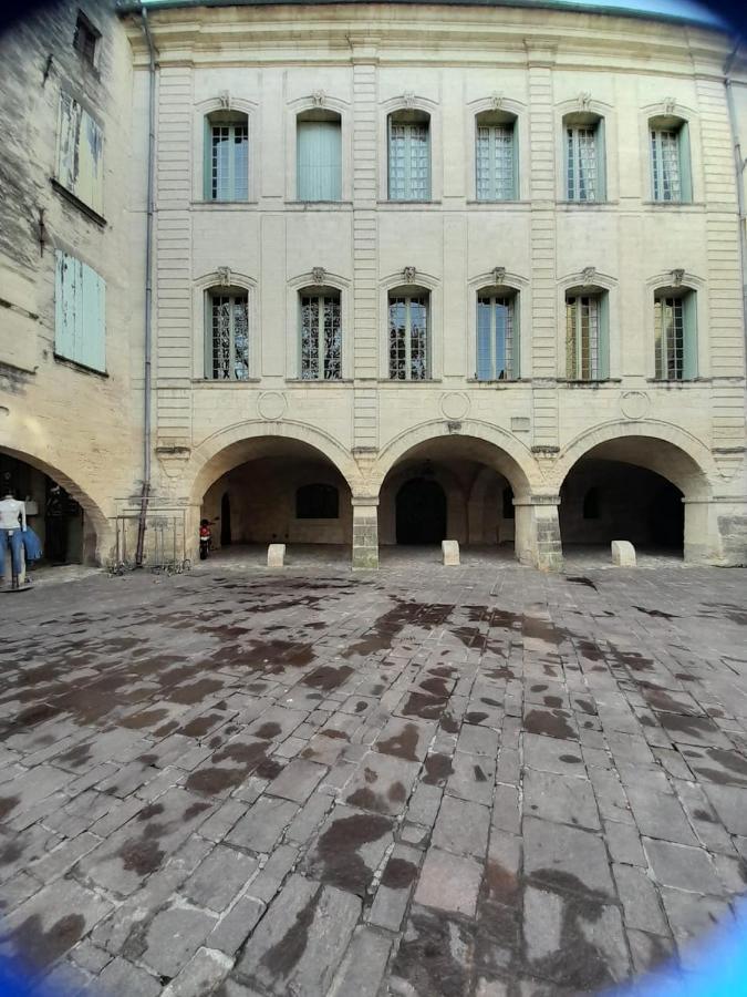 Petit Cocon En Plein Centre Historique D'Uzes - Place Aux Herbes En Zone Pietonniere Uzès Exterior foto